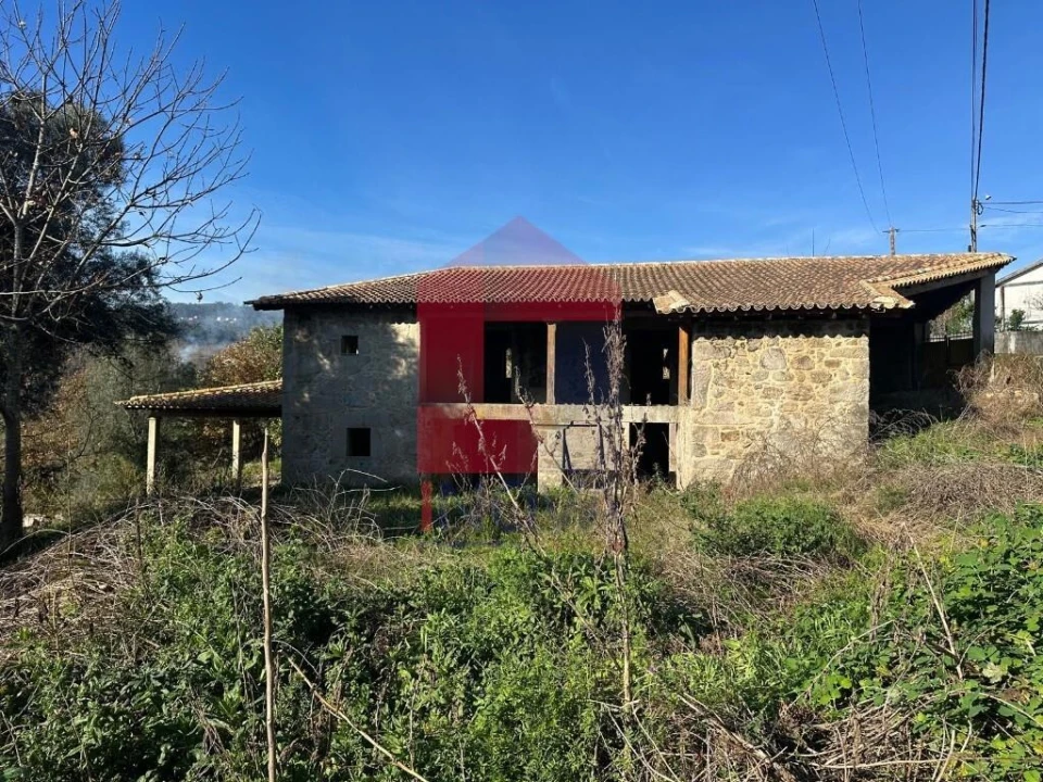 Moradia para Venda em Sande, Vilarinho, Barros e Gomide Foto 1