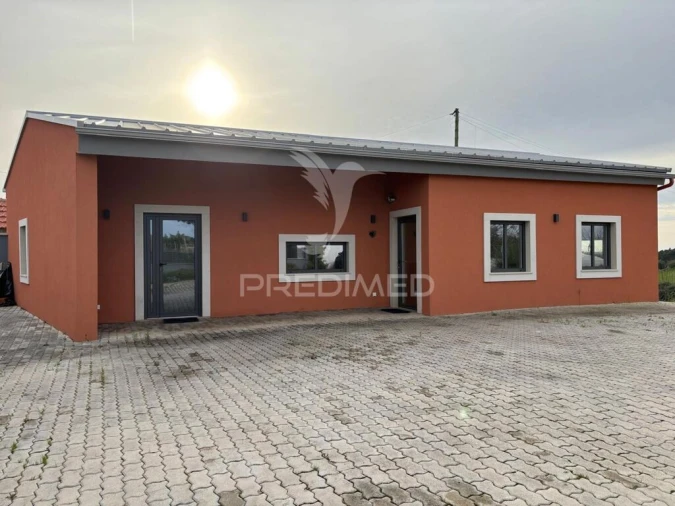 Moradia T4 para Venda em Alvorninha Foto 19