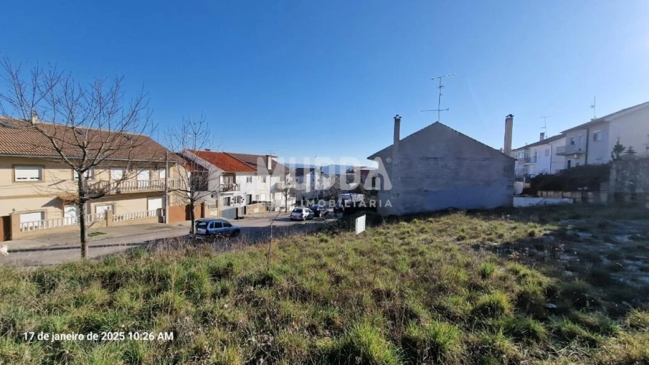 Terreno para Venda em Sé, Santa Maria e Meixedo Foto 4