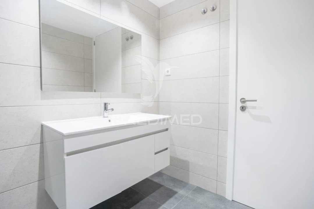 Apartamento T2 para Venda em Ferreiros, Prozelo e Besteiros Foto 17