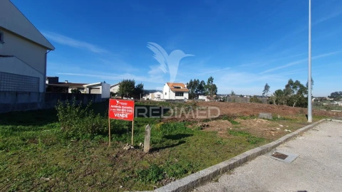 Terreno para Venda em Pedroso e Seixezelo