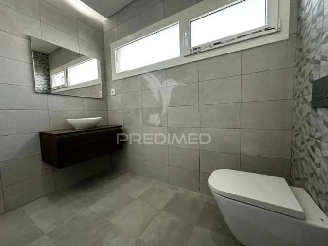 Moradia T4 para Venda em Assunção, Ajuda, Salvador e Santo Ildefonso Foto 16