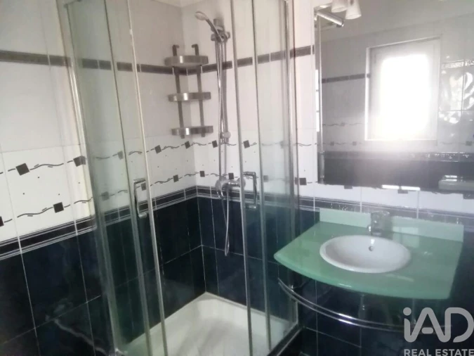 Moradia T4 para Arrendamento em Venda do Pinheiro e Santo Estêvão das Galés Foto 17