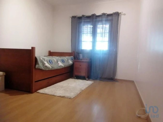 Moradia T4 para Arrendamento em Venda do Pinheiro e Santo Estêvão das Galés Foto 11