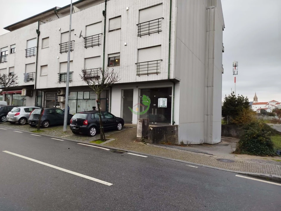 Negócio para Venda em Vila Verde e Barbudo Foto 1