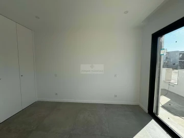 Moradia T3 para Venda em Mexilhoeira Grande