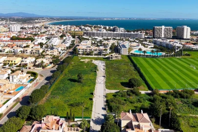 Terreno para Venda em Lagos (São Sebastião e Santa Maria)