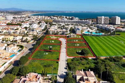 Terreno para Venda em Lagos (São Sebastião e Santa Maria)