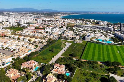 Terreno para Venda em Lagos (São Sebastião e Santa Maria)
