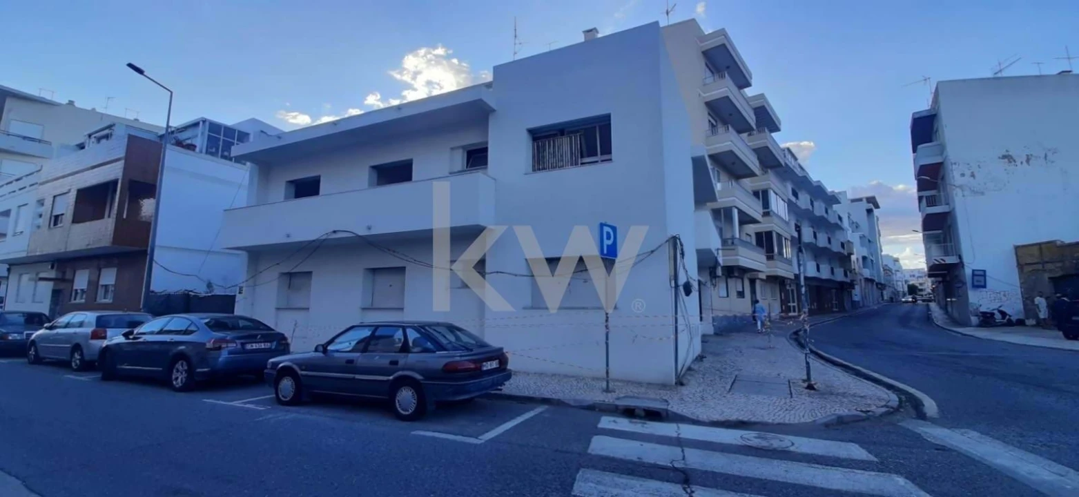 Prédio para Venda em Olhão Foto 2