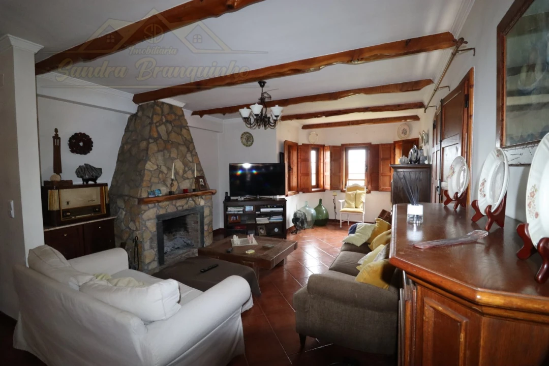 Moradia T4 para Venda em Ribafria e Pereiro de Palhacana Foto 3