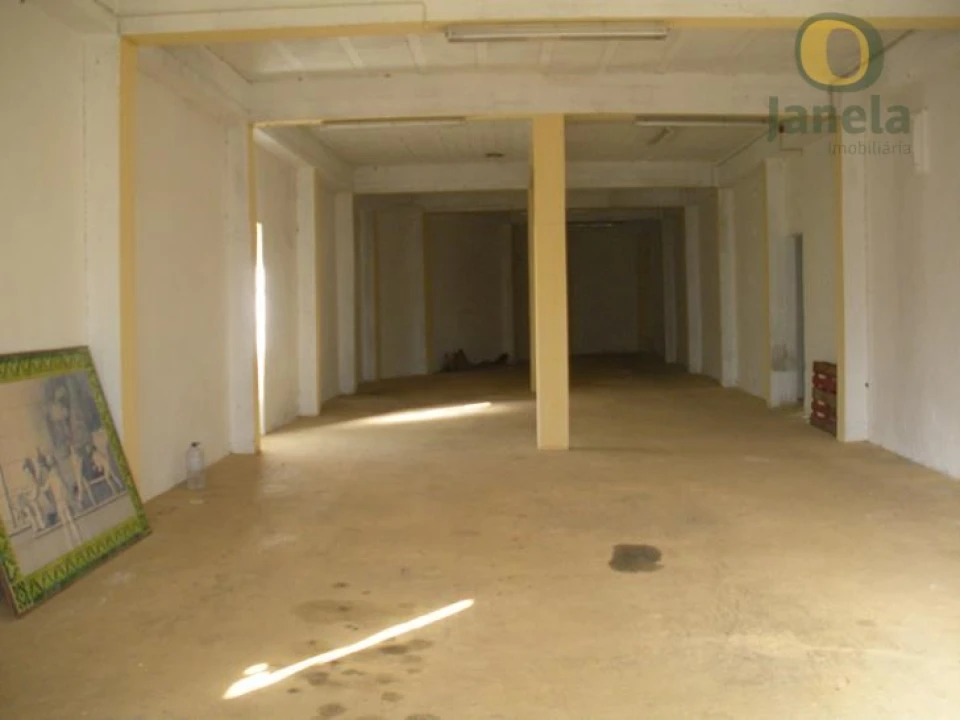 Armazém para Venda em Alte Foto 1