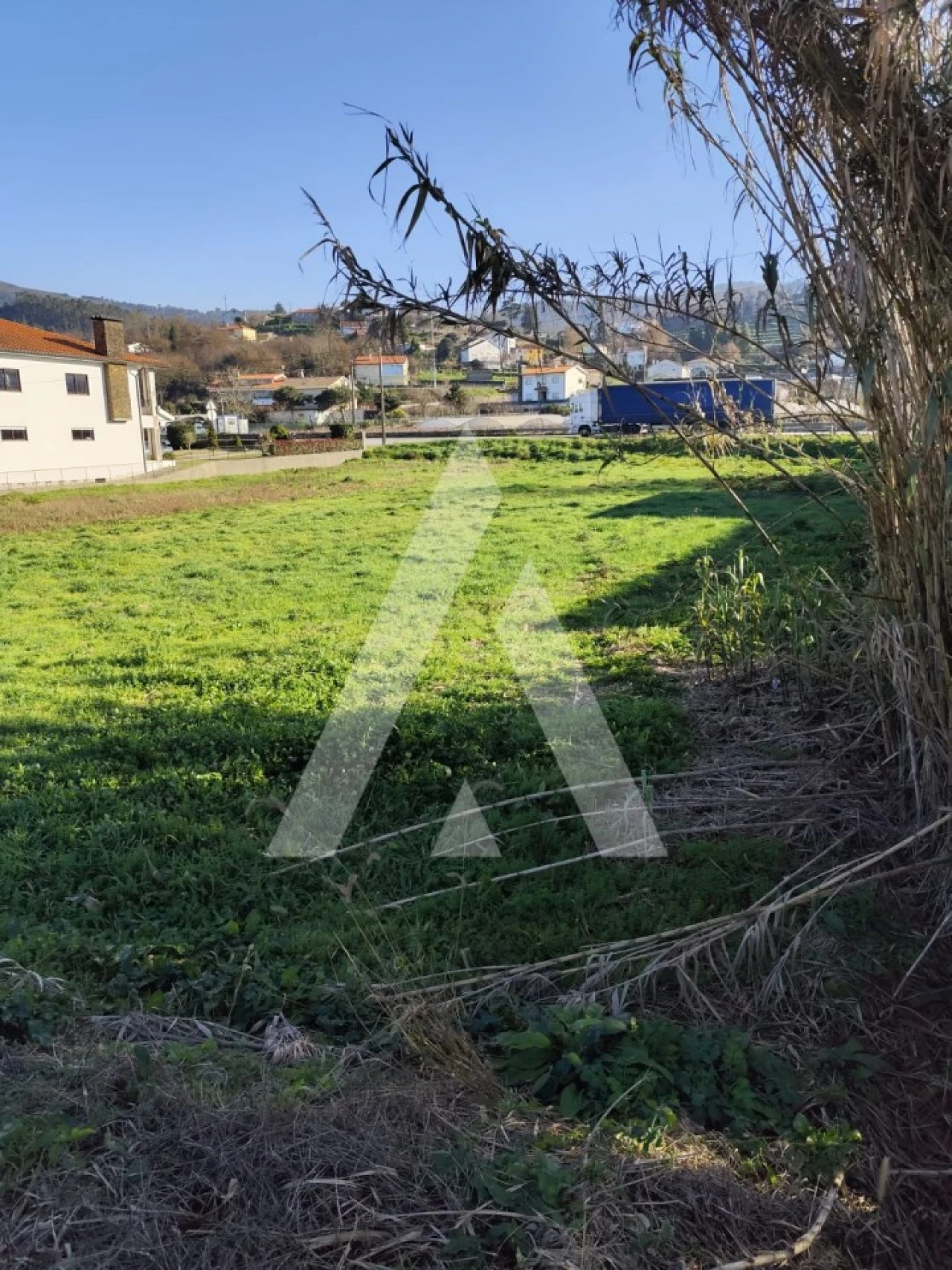Terreno Misto para Venda em Gondarem Foto 3