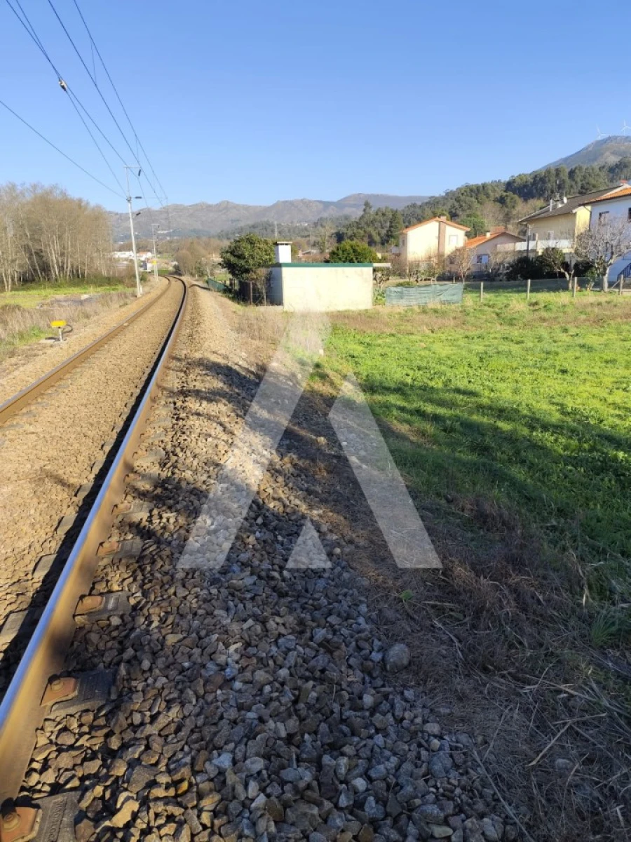 Terreno Misto para Venda em Gondarem Foto 5