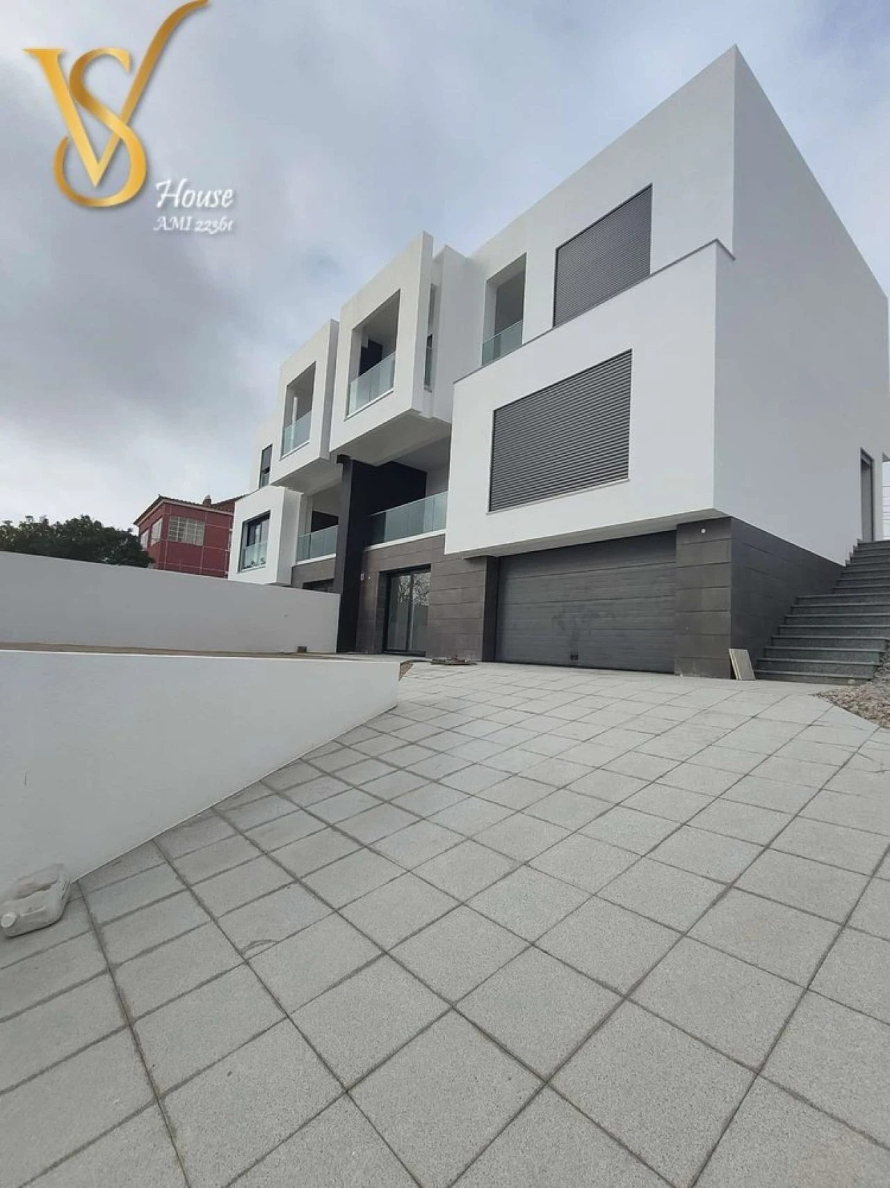 Moradia T4 para Venda em Corroios Foto 9