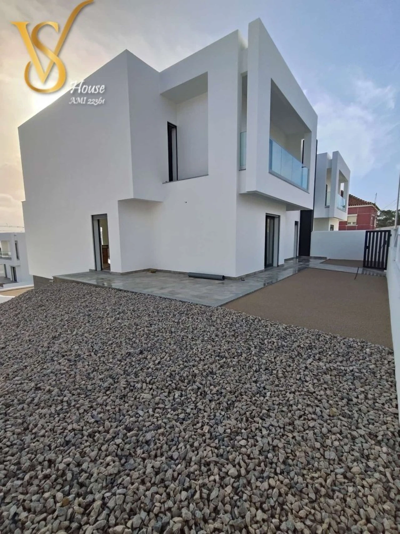 Moradia T4 para Venda em Corroios Foto 17