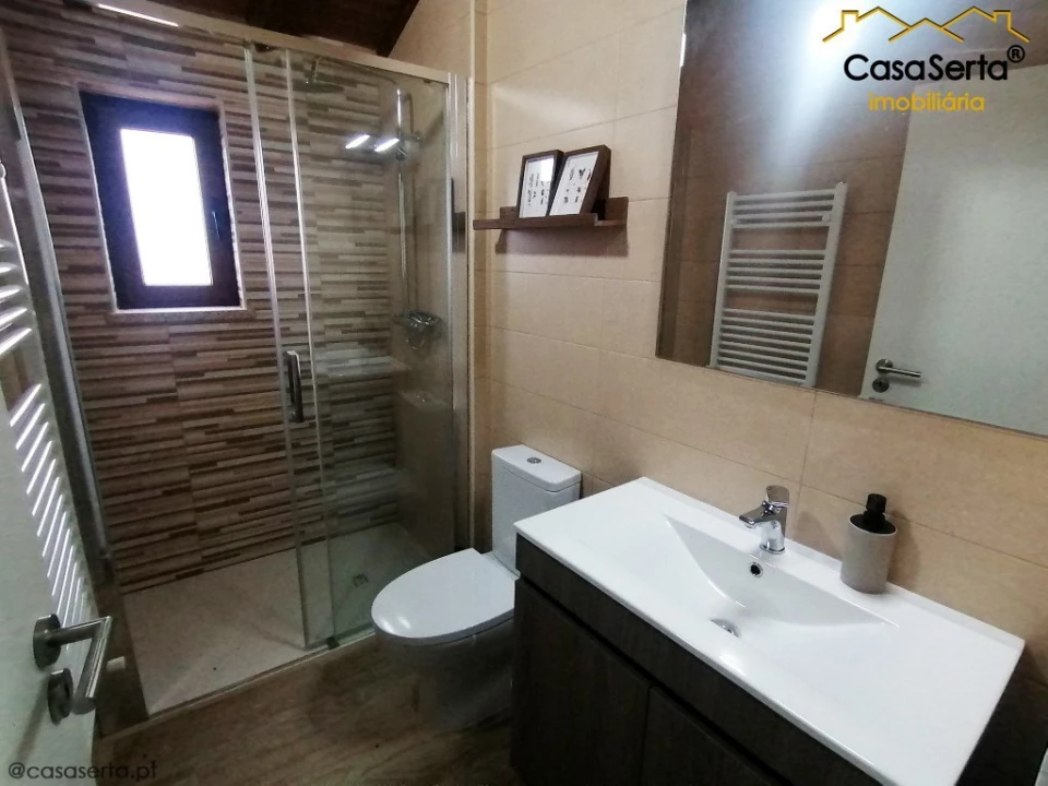 Moradia T6 para Venda em Pedrogão Pequeno Foto 8