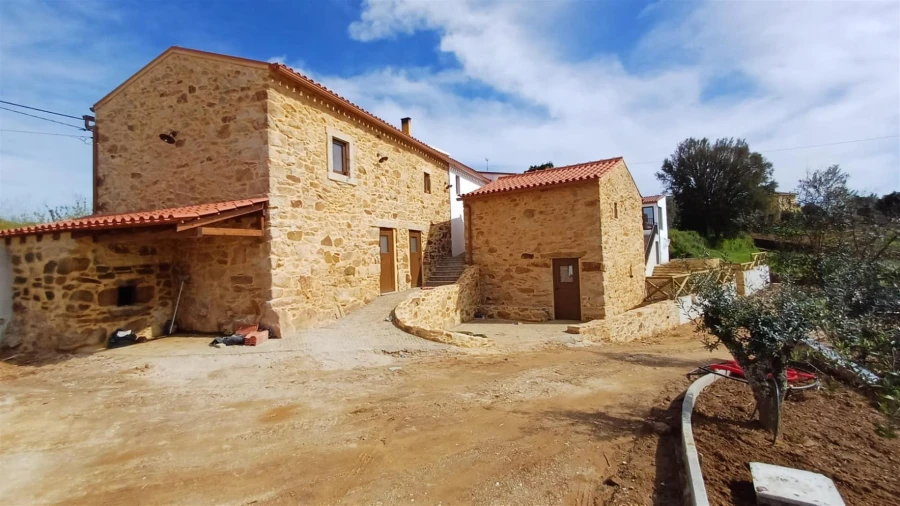 Moradia T6 para Venda em Pedrogão Pequeno