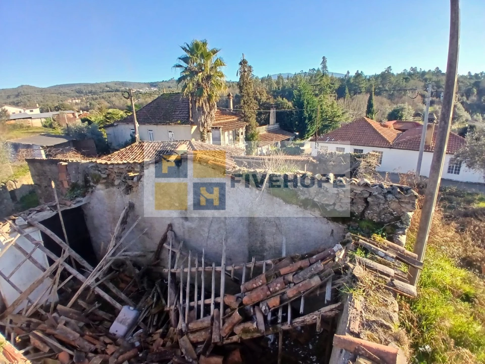 Moradia T1 para Venda em Poiares (Santo Andre) Foto 13