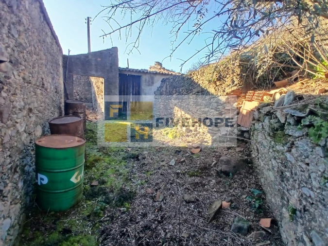 Moradia T1 para Venda em Poiares (Santo Andre) Foto 7