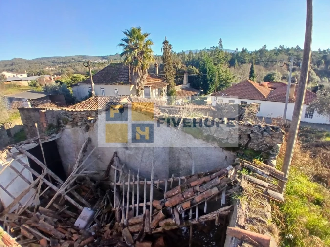 Moradia T1 para Venda em Poiares (Santo Andre) Foto 13