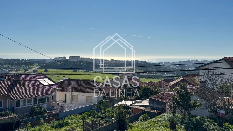 Moradia T5 para Venda em Porto Salvo Foto 2