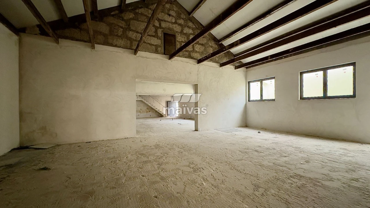 Loja para Arrendamento em Custóias, Leça do Balio e Guifões Foto 7