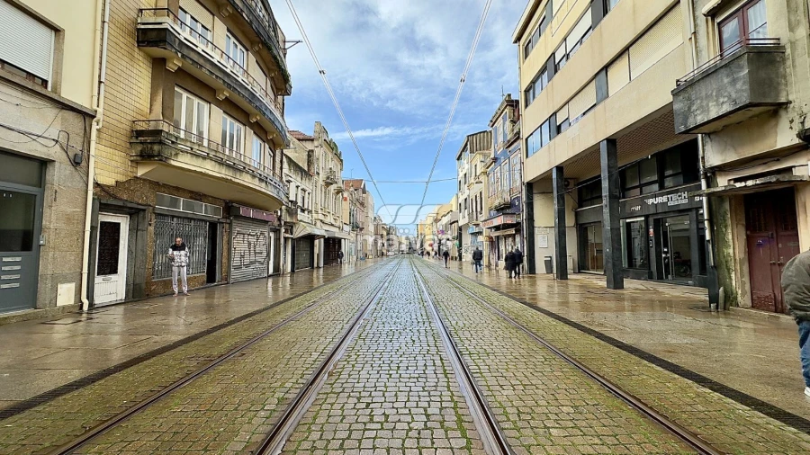 Loja para Arrendamento em Custóias, Leça do Balio e Guifões Foto 13