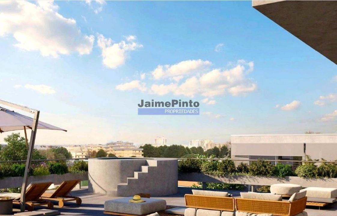 Apartamento T4 para Venda em Lordelo do Ouro e Massarelos Foto 7