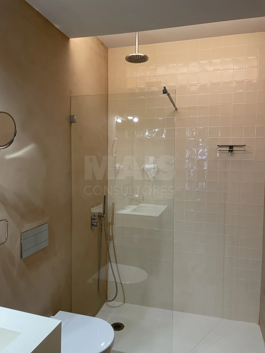 Apartamento T2 para Arrendamento em Santa Maria Maior Foto 2