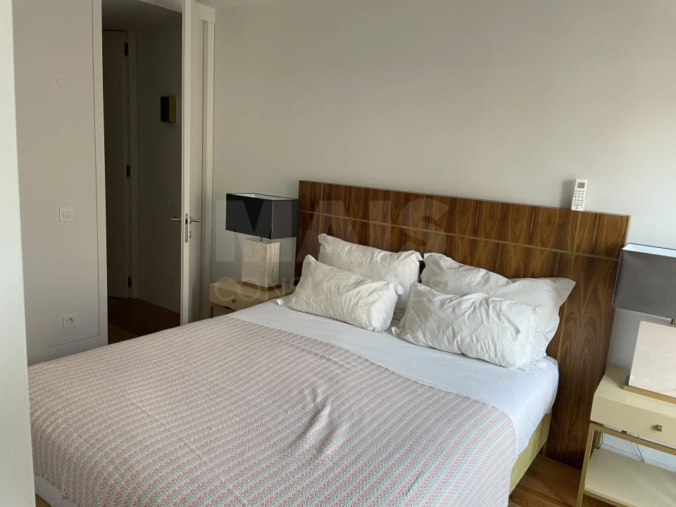 Apartamento T2 para Arrendamento em Santa Maria Maior Foto 4