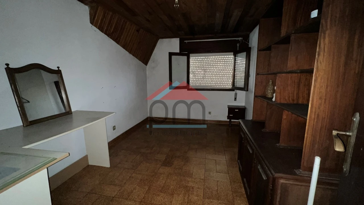 Moradia T4 para Venda em Segude Foto 4