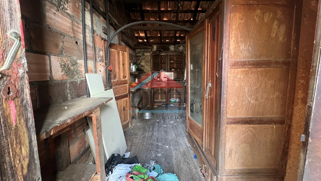 Moradia T4 para Venda em Segude Foto 29