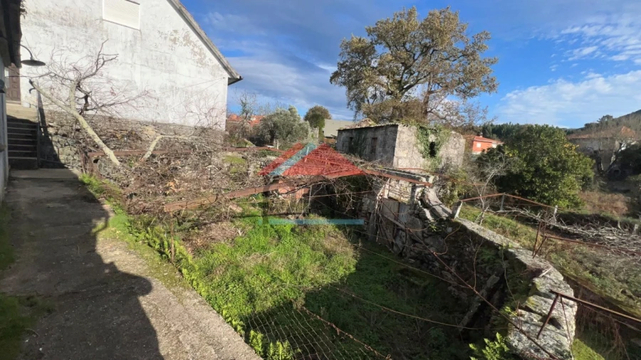 Moradia T4 para Venda em Segude Foto 30