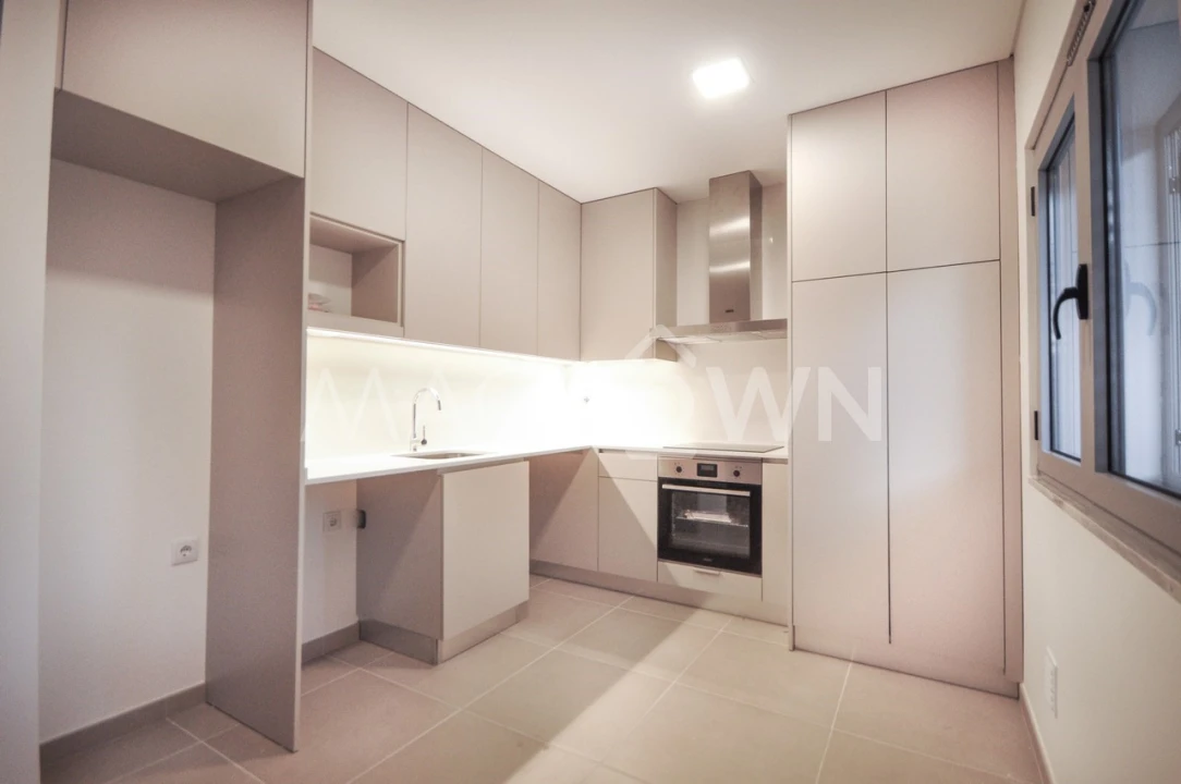 Apartamento T2 para Venda em Camarate, Unhos e Apelação Foto 4