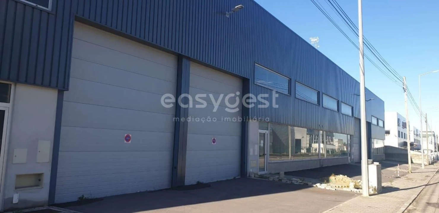 Armazém para Venda em Oliveira do Bairro Foto 2