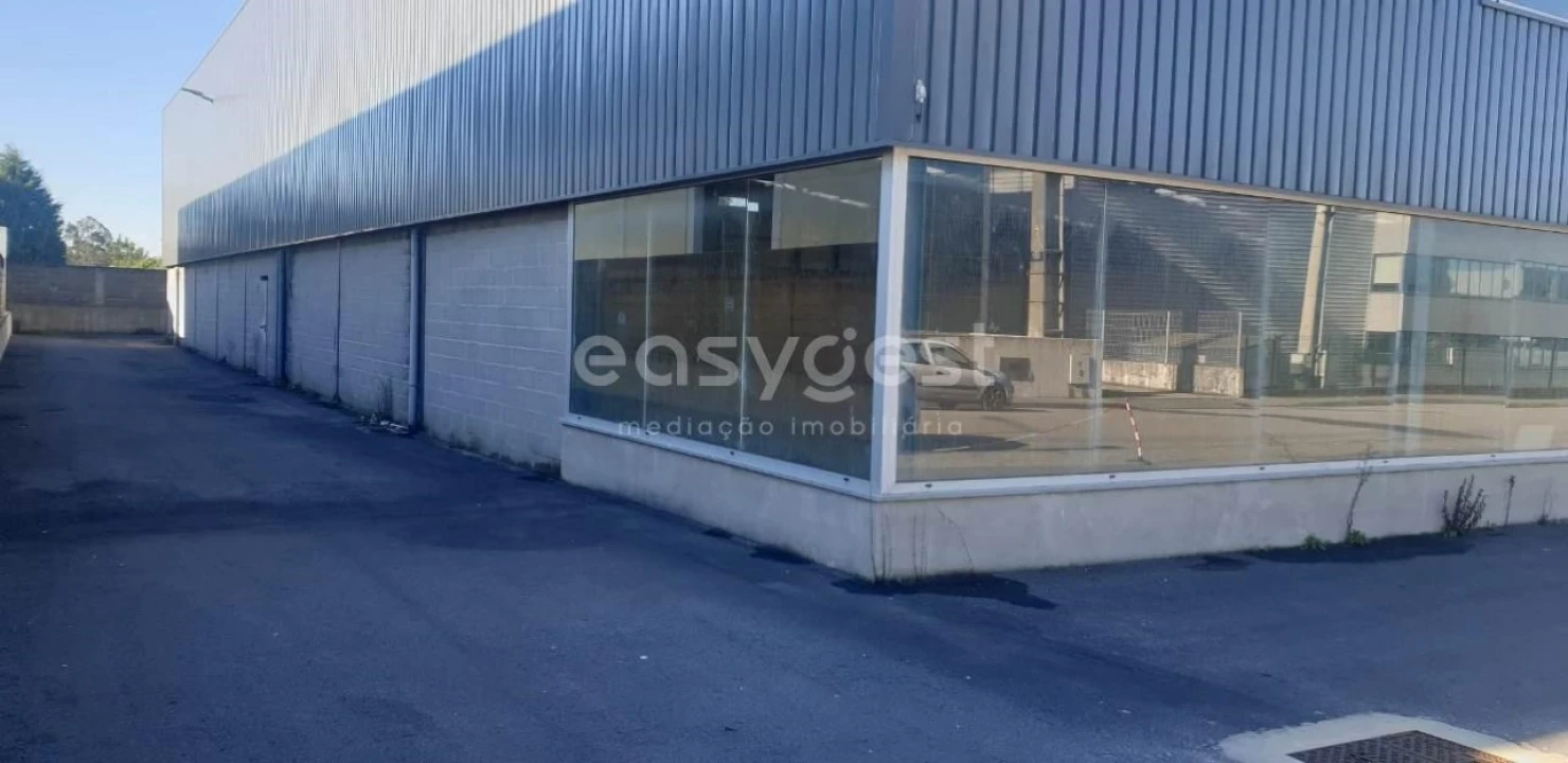 Armazém para Venda em Oliveira do Bairro Foto 7