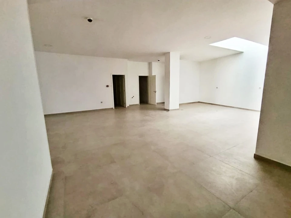 Loja para Arrendamento em Cidade da Maia Foto 6