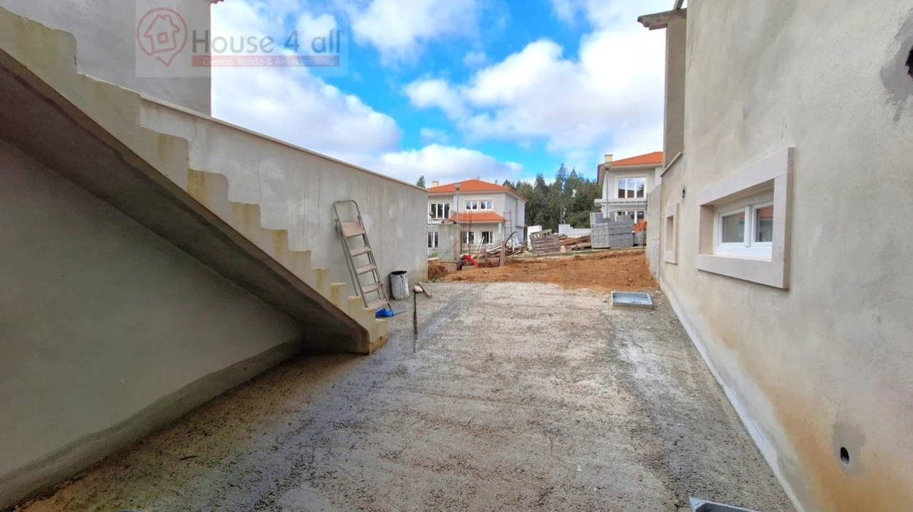 Moradia T4 para Venda em Nossa Senhora do Pópulo, Coto e São Gregório Foto 26