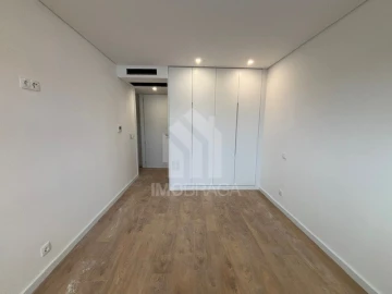 Apartamento T2 para Venda em São Vicente (Braga)