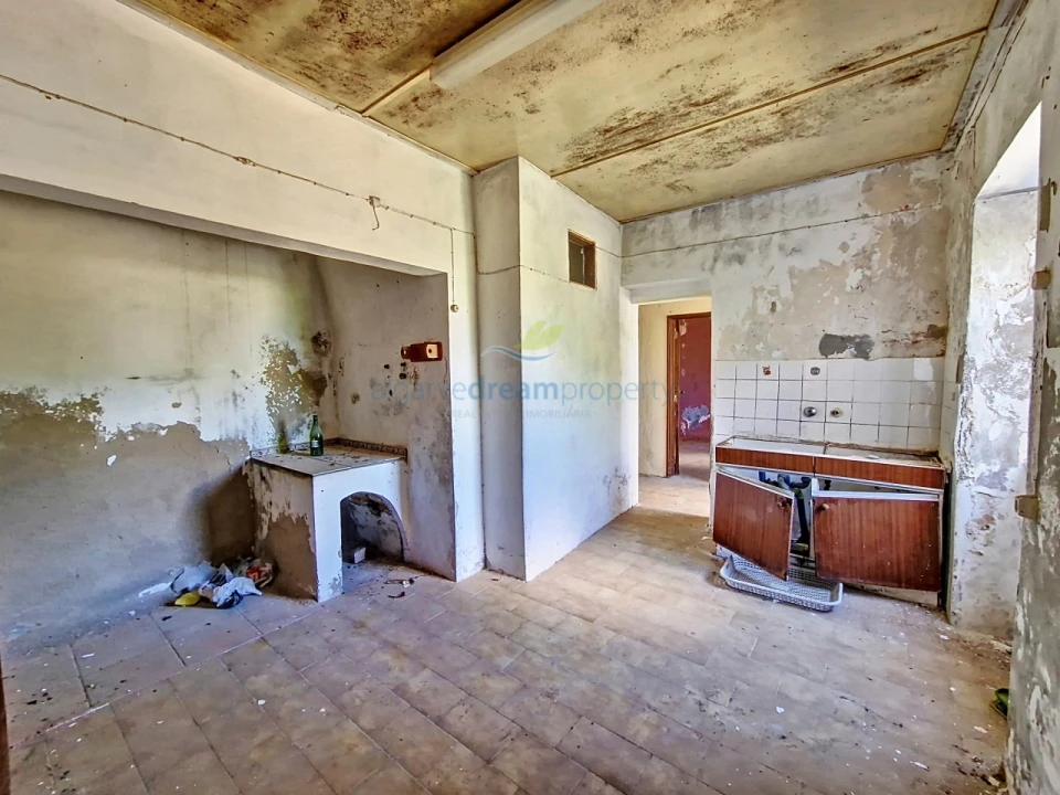 Prédio para Venda em Alcantarilha e Pêra Foto 9