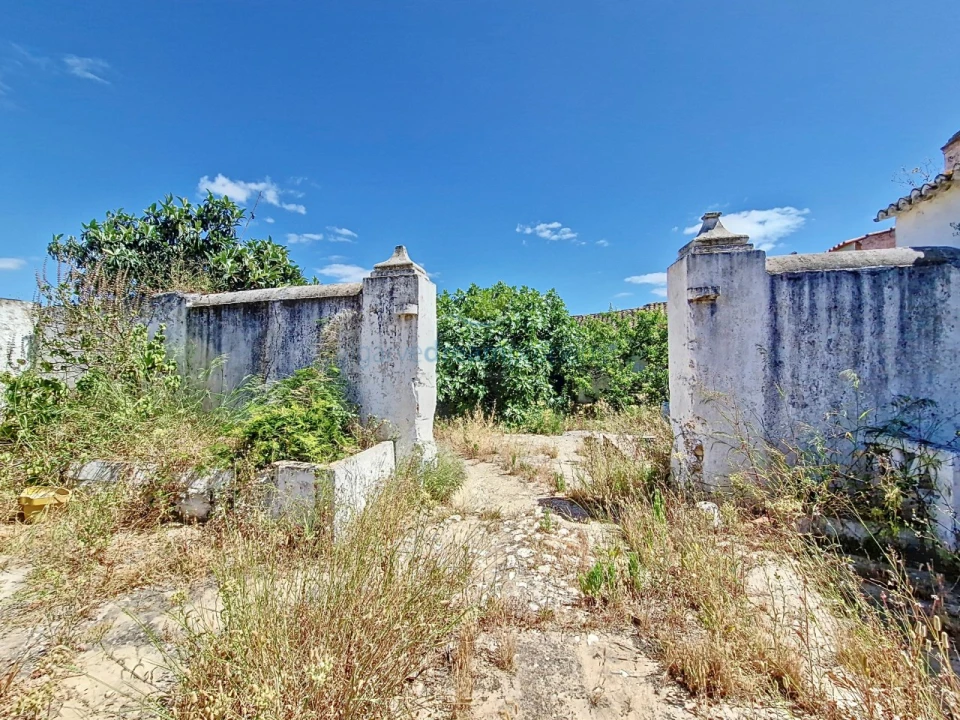 Prédio para Venda em Alcantarilha e Pêra Foto 16