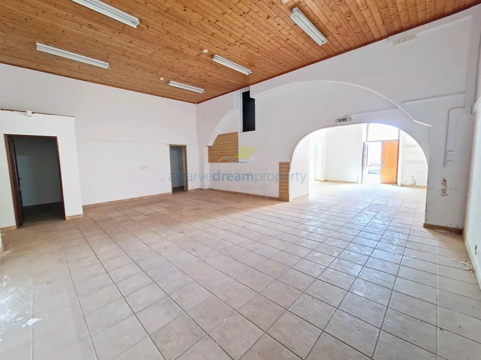 Prédio para Venda em Alcantarilha e Pêra Foto 36