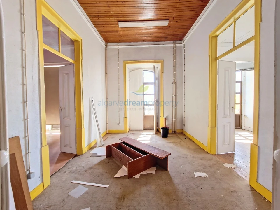 Prédio para Venda em Alcantarilha e Pêra Foto 41