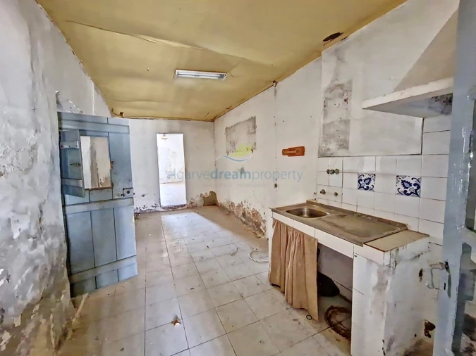 Prédio para Venda em Alcantarilha e Pêra Foto 21