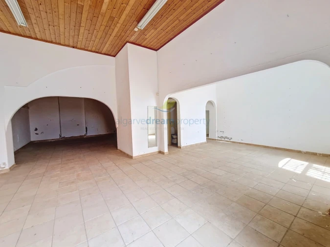 Prédio para Venda em Alcantarilha e Pêra Foto 35