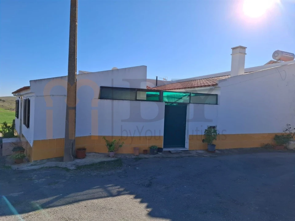 Moradia T2 para Venda em Santa Barbara de Padrões Foto 13