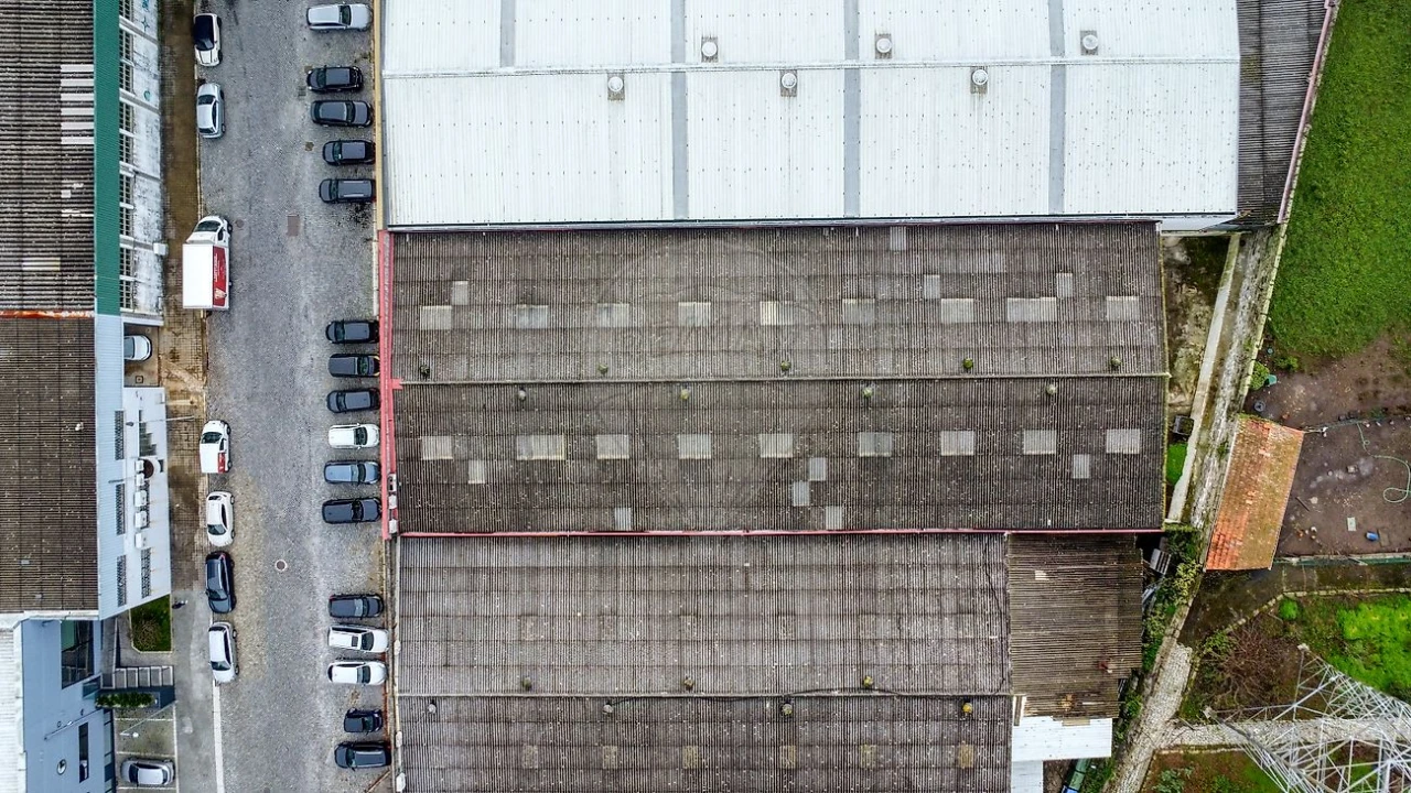 Armazém para Arrendamento em Cidade da Maia Foto 4