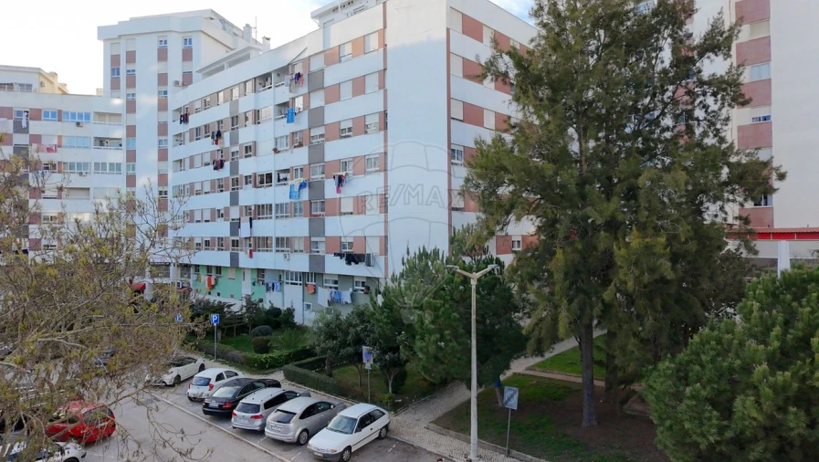 Loja para Venda em Póvoa de Santa Iria e Forte da Casa Foto 12