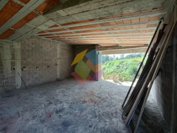 Moradia T4 para Venda em Santa Maria da Feira, Travanca, Sanfins e Espargo